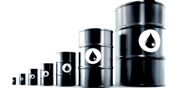 Terminska cena sirove nafte je pala zbog razocaravajucih podataka o proizvodnji u Kini i evrozoni 